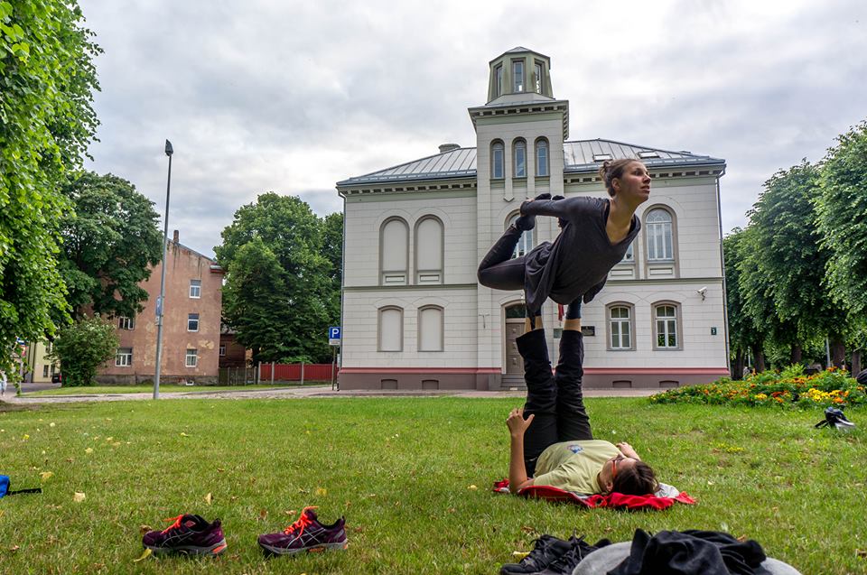 acroyoga
